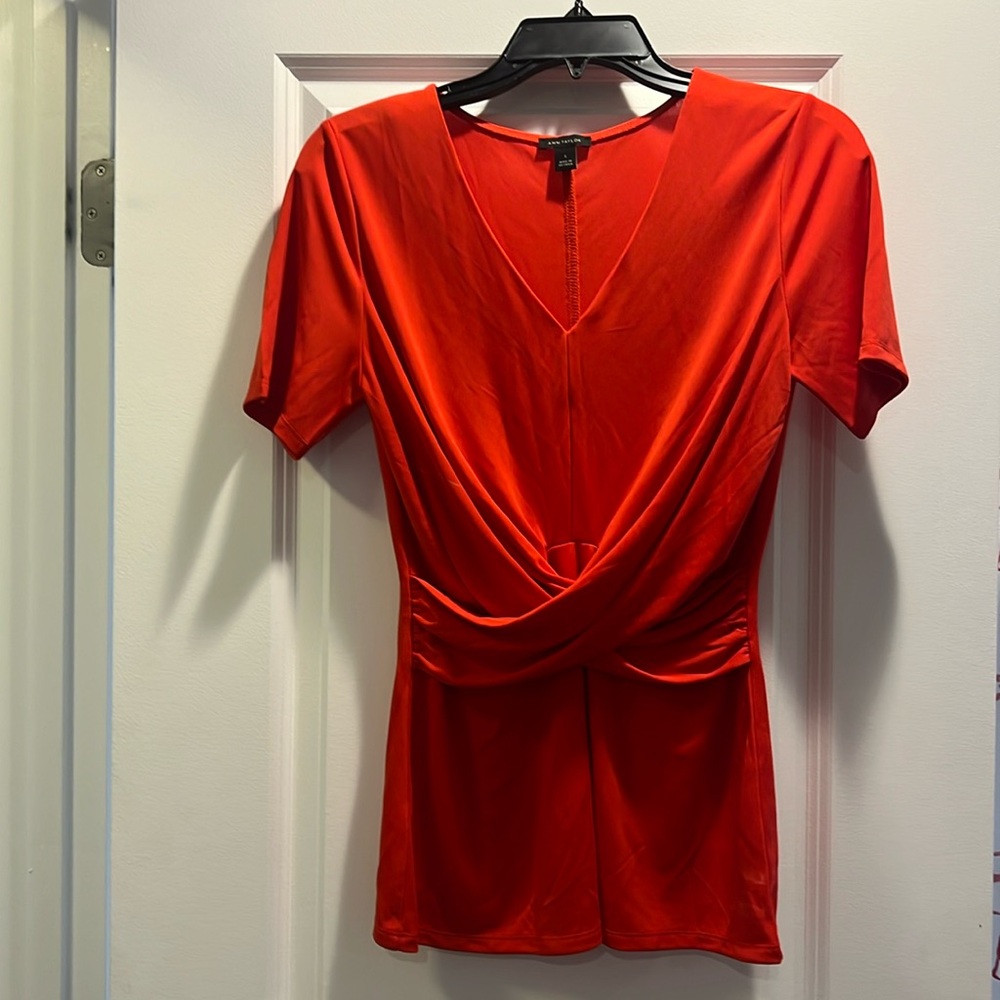 Ann Taylor V neck blouse size small